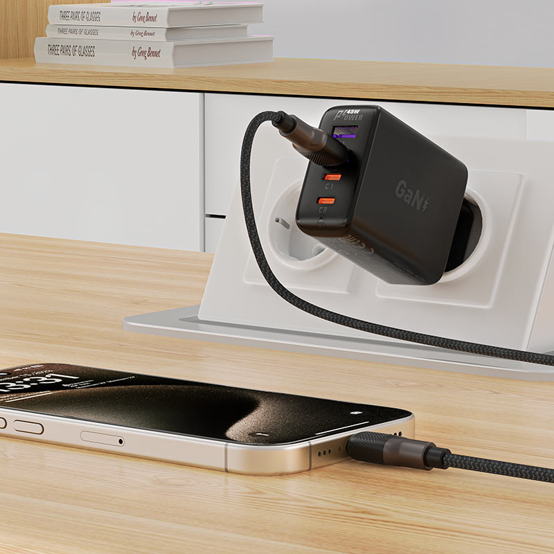 کابل شارژ تایپ سی به لایتنینگ ایس فست مدل AceFast C10-04